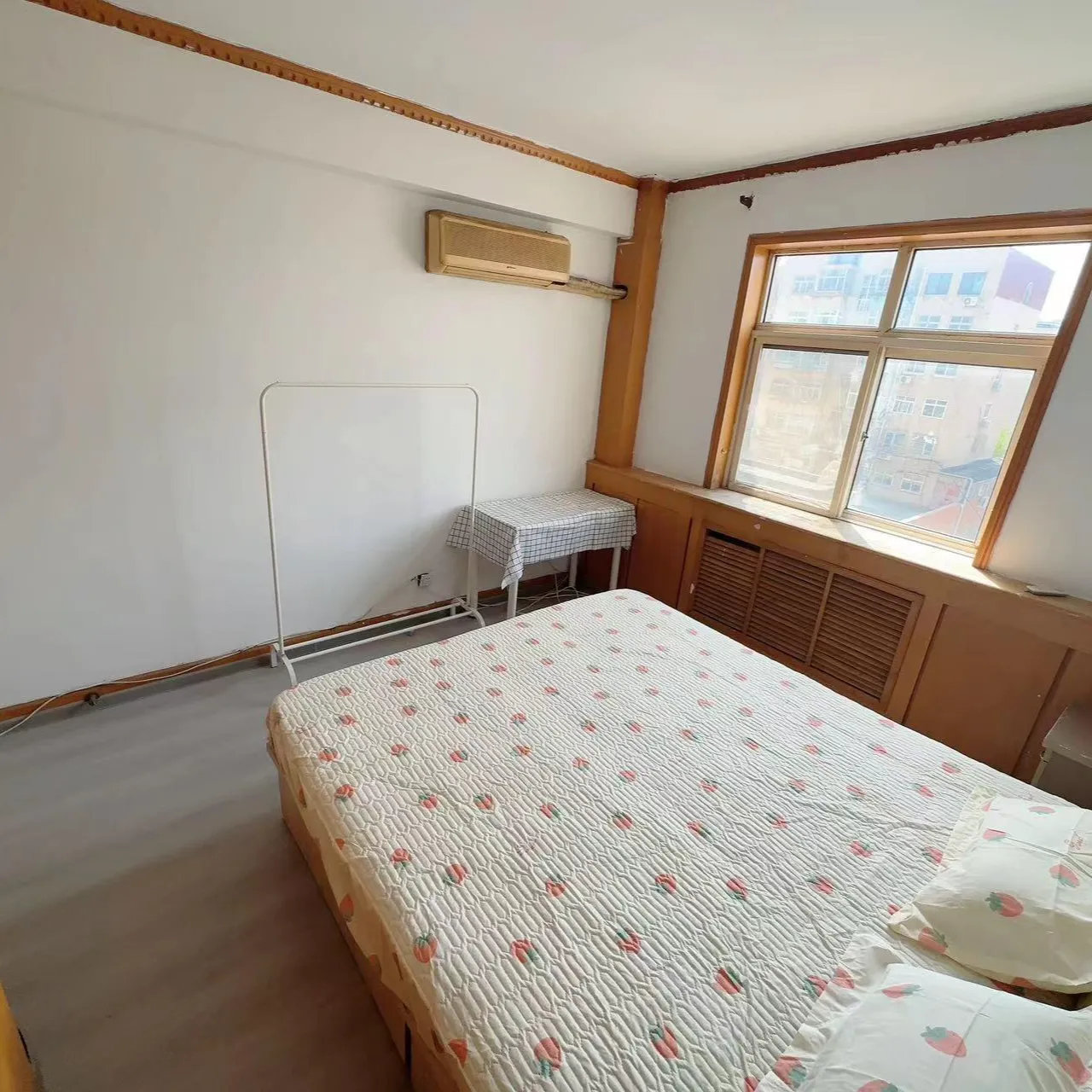 自家房出租 中介勿扰 近西吴家村地铁 中央商务区 有暖气